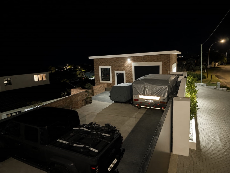 3 Bedroom Property for Sale in Dana Bay Western Cape